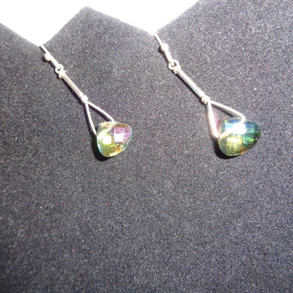 MODERN AB Aurora Borealis CRYSTAL Silvertone Dangle DROP EARRINGS